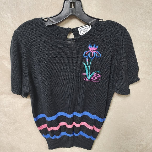 Kenneth Too VTG Women's Black Embroidered Sweater  With Multi Color Trim Sz S - Picture 4 of 15